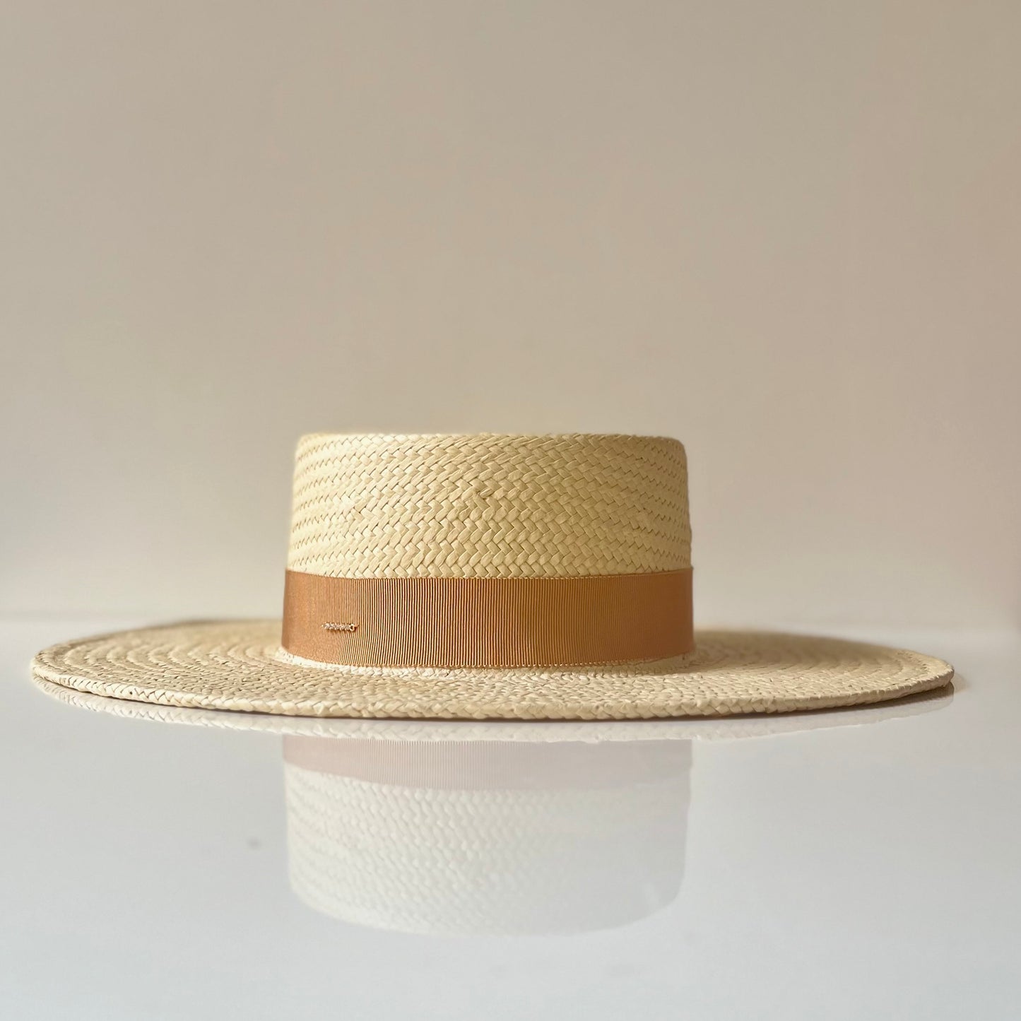 Denise Beige bord plat paille