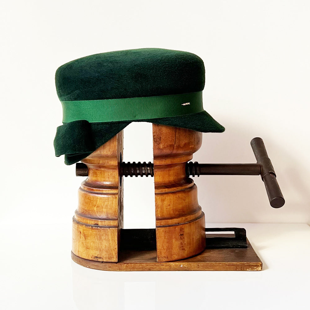 Casquette Martine Vert Emeraude Noeud longue Feutre lapin