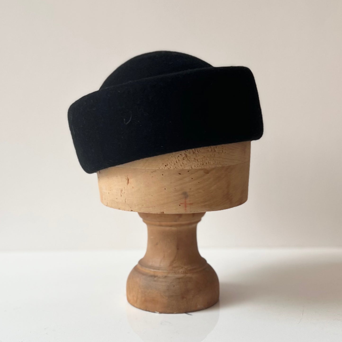 Chapeau Toque Kennedy noir Vide atelier