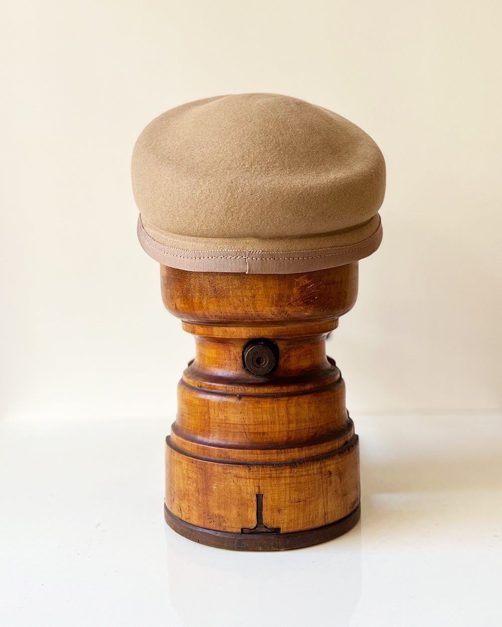 Béret Toque Reine feutre sable beige