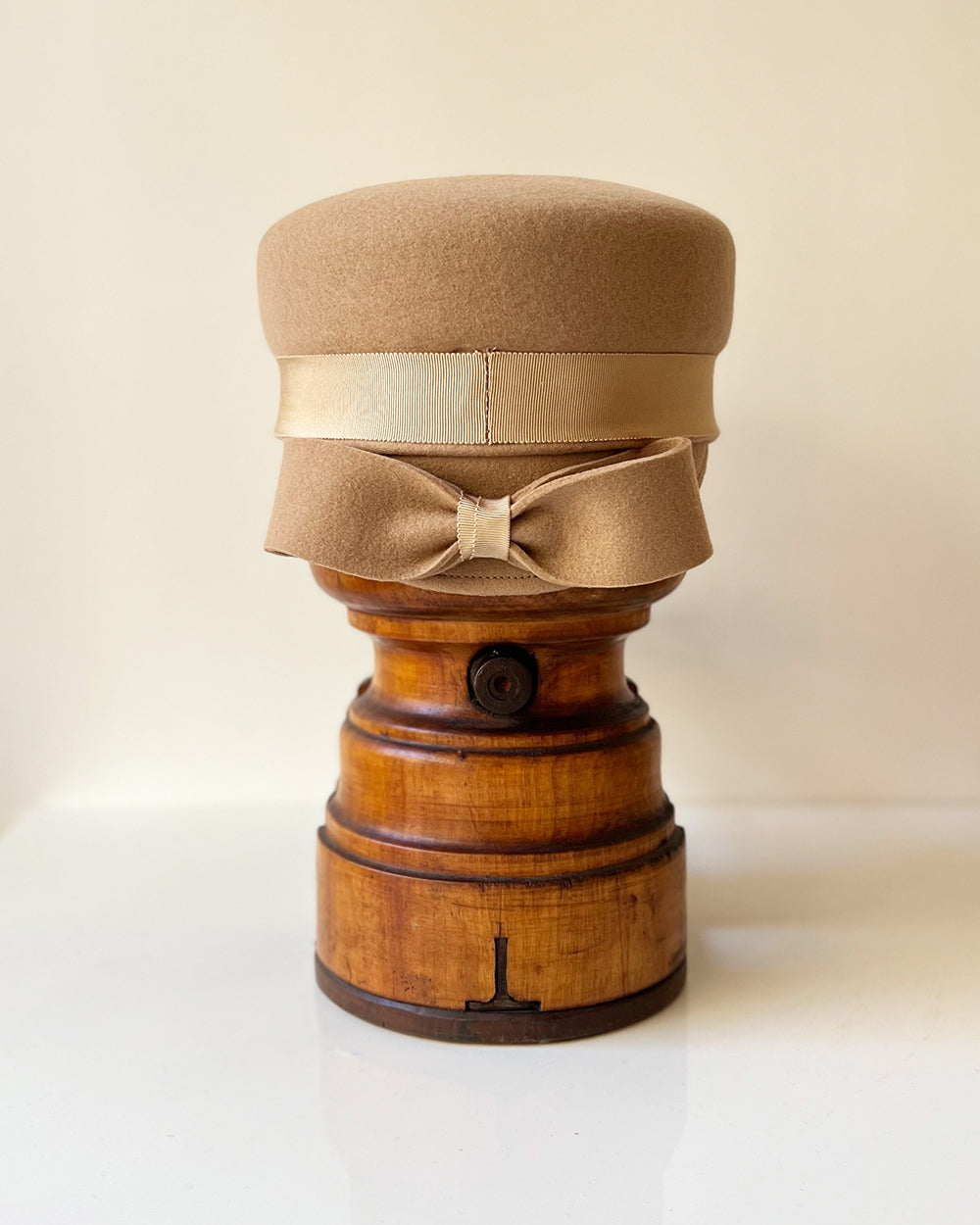 Casquette Martine longue beige trench
