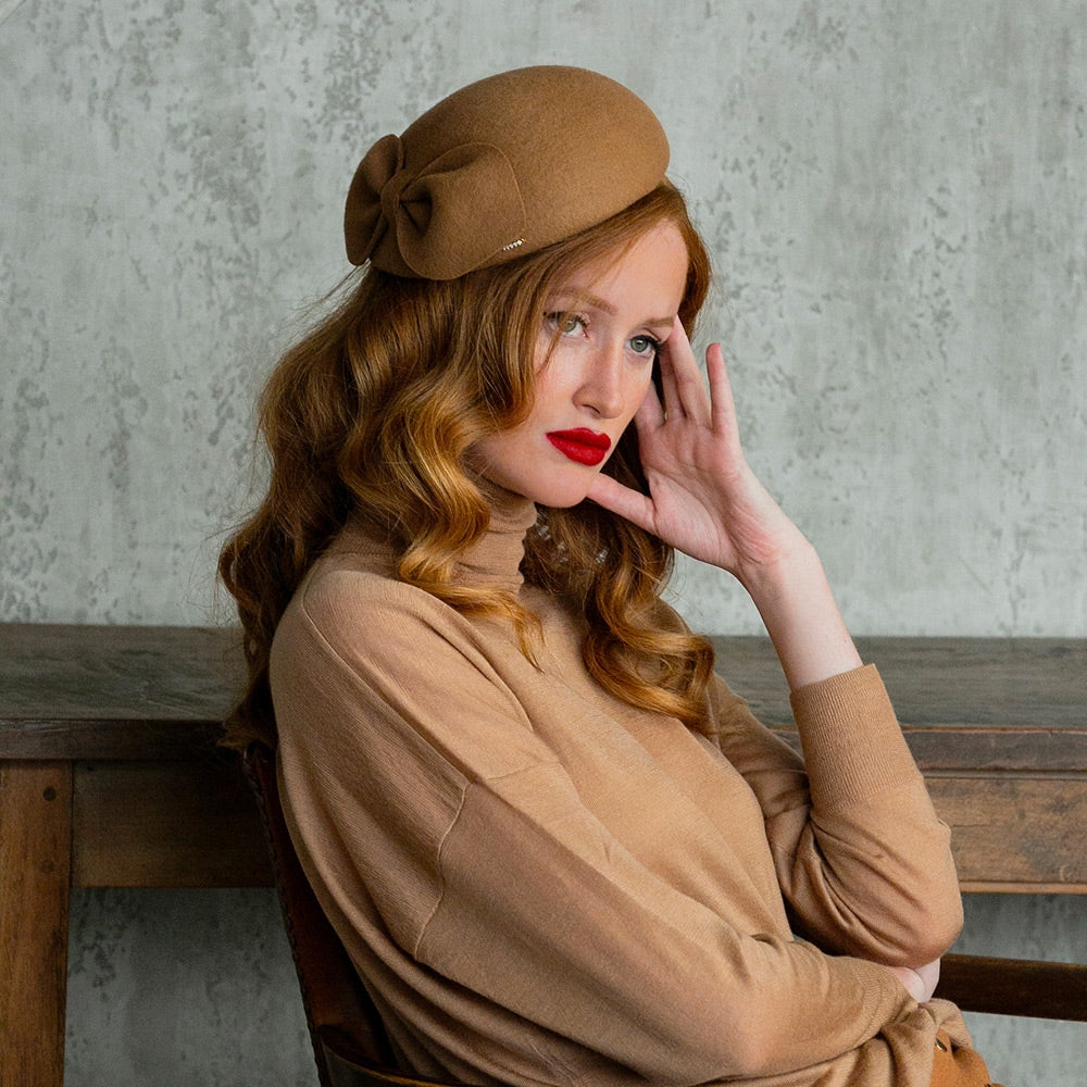 Petit Béret Arlette Noeud beige sable