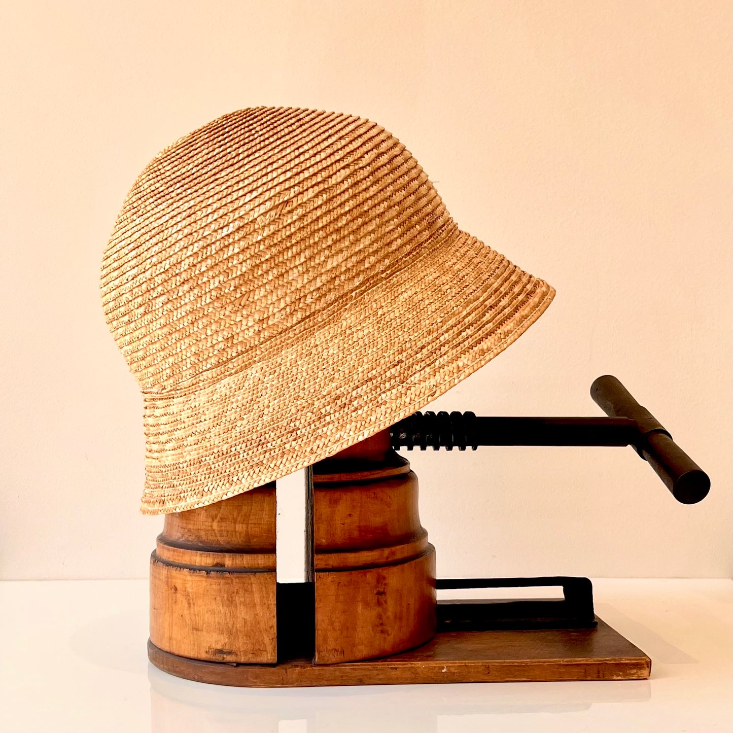 Chapeau cloche Lisette Paille Cousue