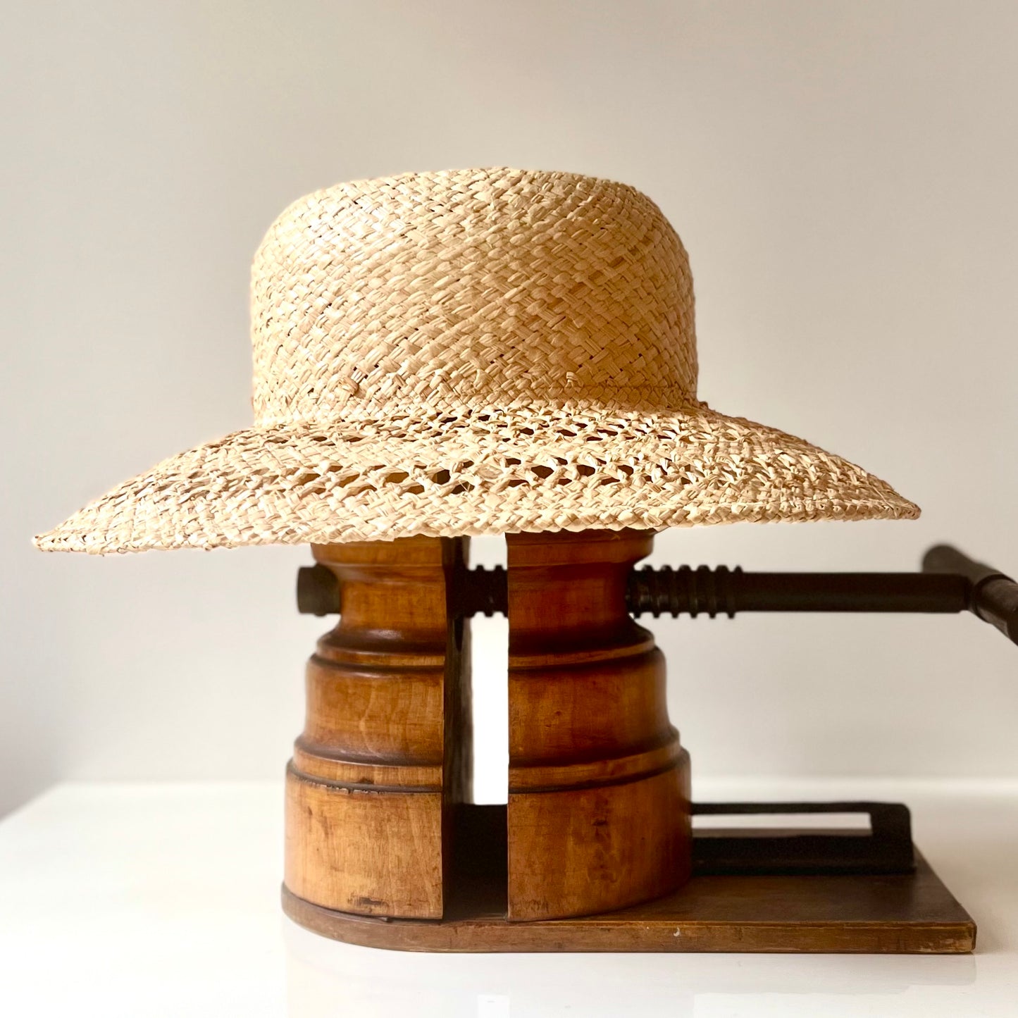 Chapeau Michelle paille Raphia ajourée bord cloche