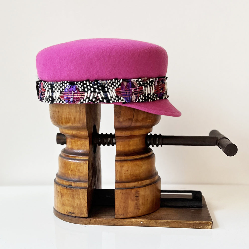 Casquette Martine courte Mauve Rose feutre laine merinos + bandeau Tweed Chanel amovible