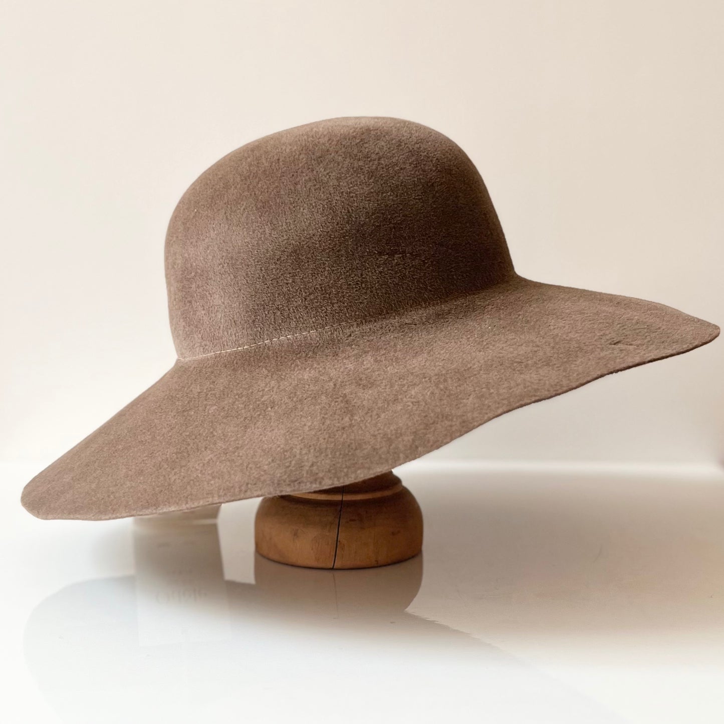 Capeline Odette Taupe