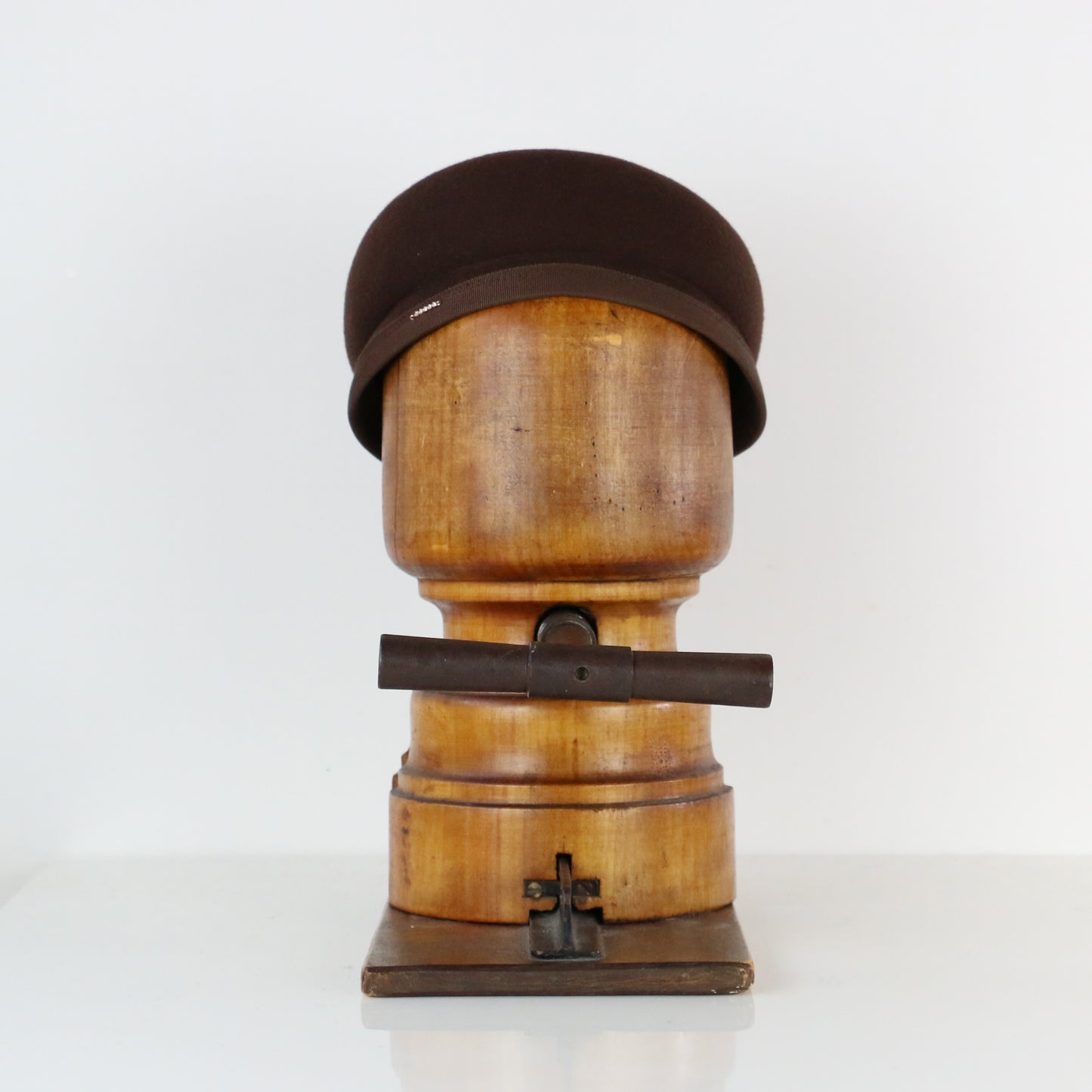 Béret Toque Reine feutre Marron