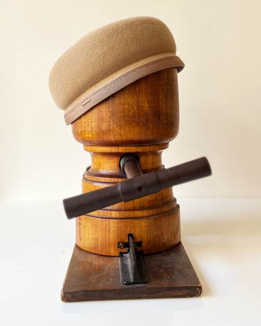 Béret Toque Reine feutre sable beige