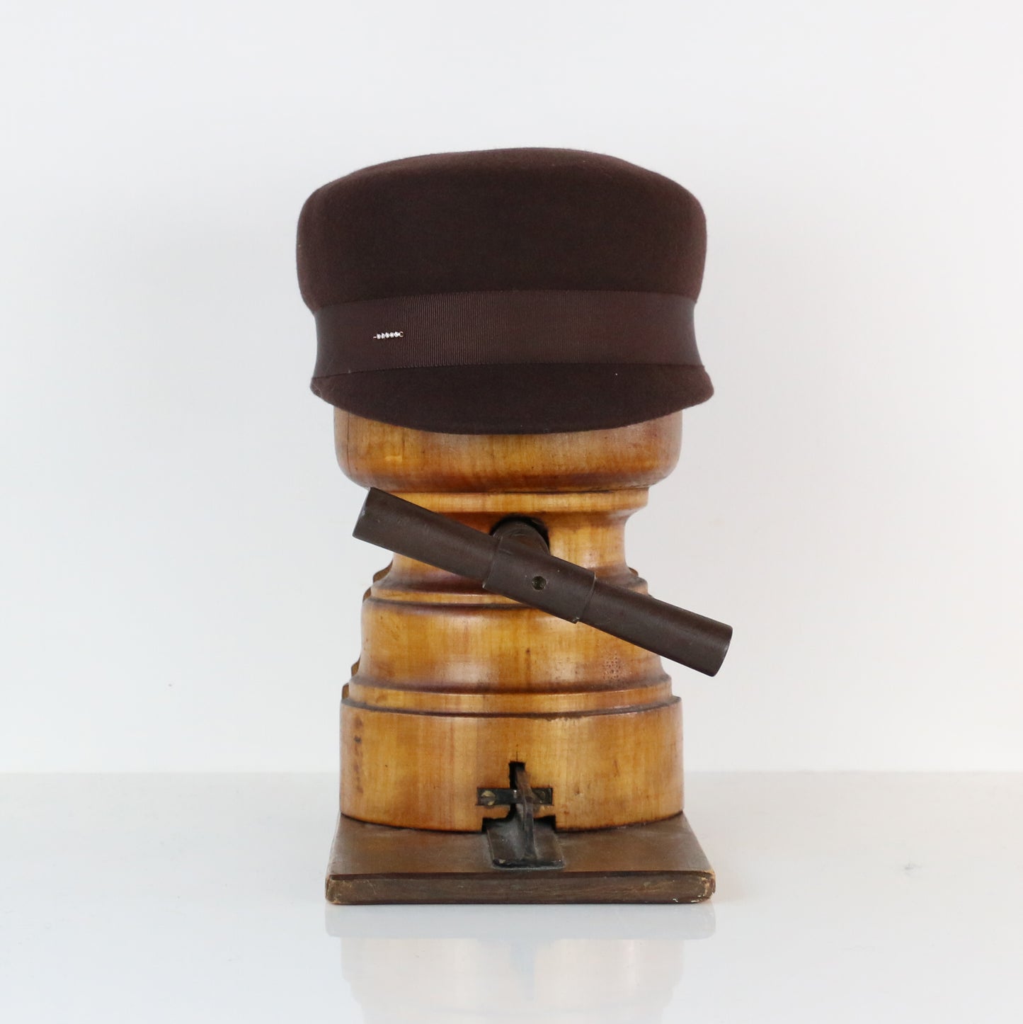 Casquette Martine courte Marron foncé feutre