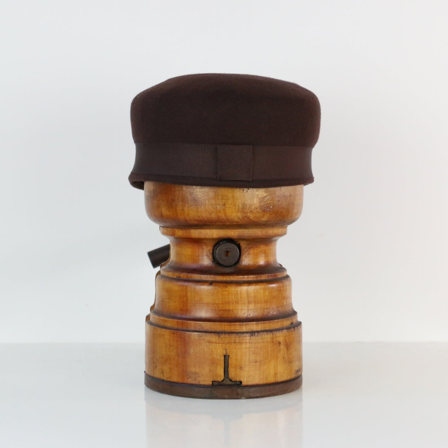 Casquette Martine courte Marron foncé feutre